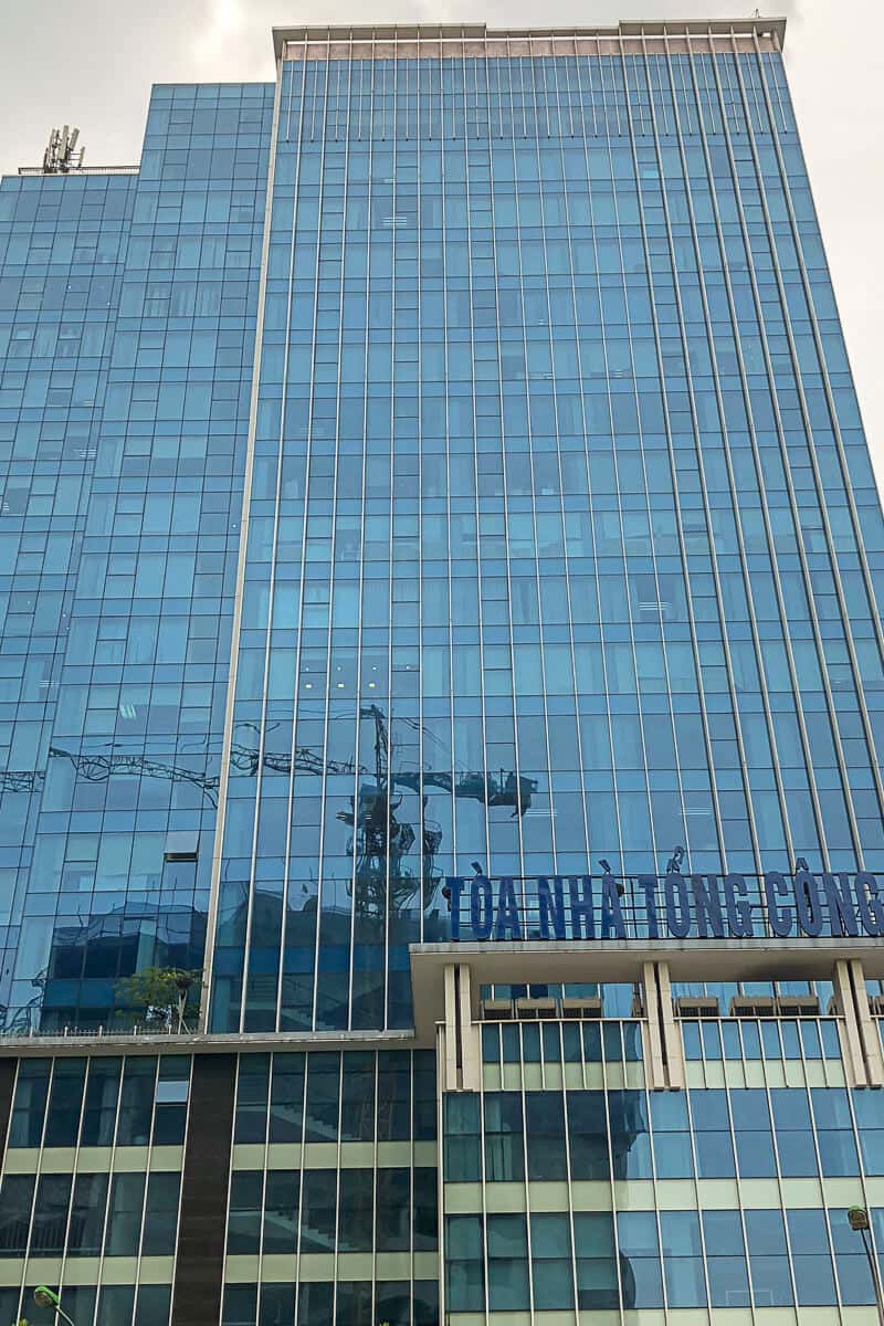 Tòa nhà 319 Tower
