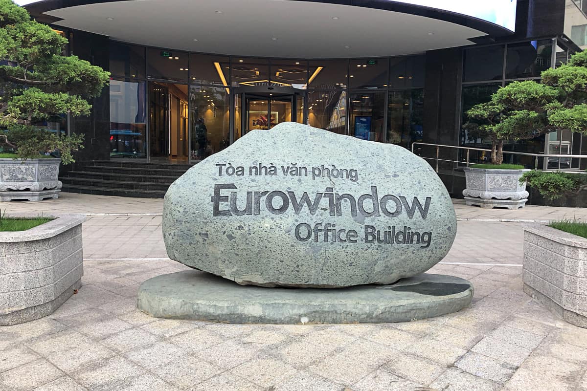 Tòa nhà Eurowindow số 2 Tôn Thất Tùng