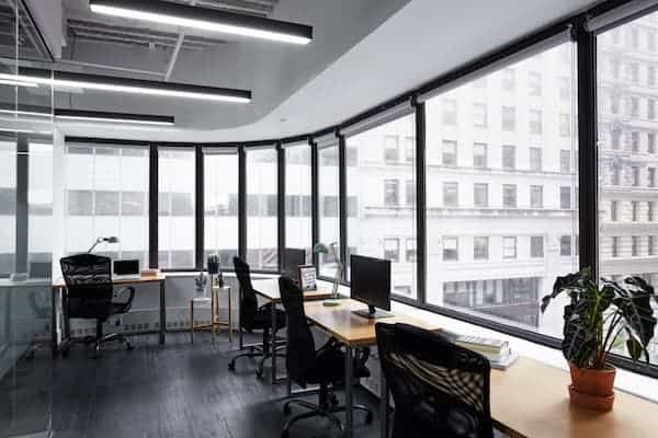 Những lý do nên chọn văn phòng có cửa sổ lớn