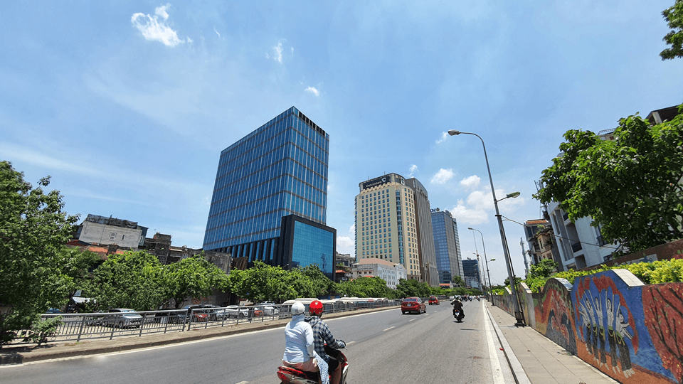 Thai Holdings Tower - Mặt ngoài tòa nhà (6)