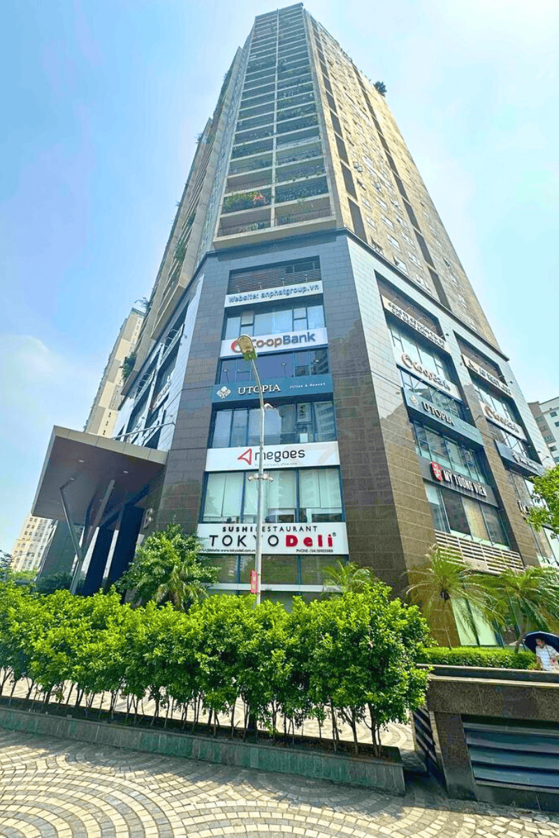 N04 Hoàng Đạo Thúy
