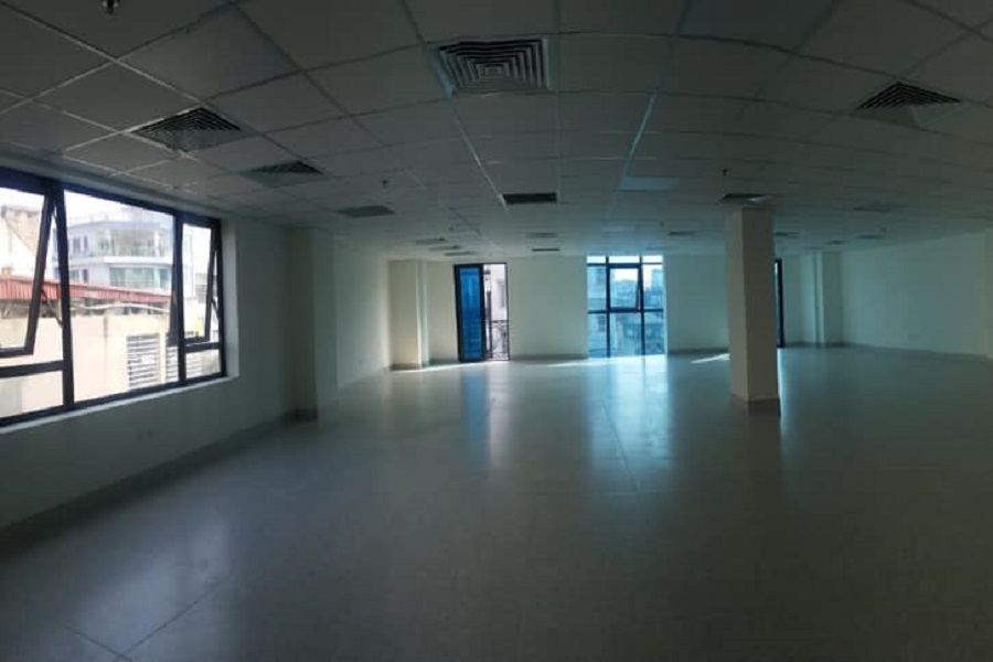 Sàn văn phòng trống tòa nhà Milhomes 30 Nguyên Hồng